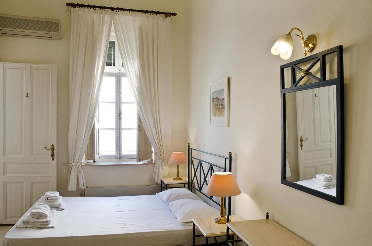Hotel Omiros Ermoupoli Esterno foto