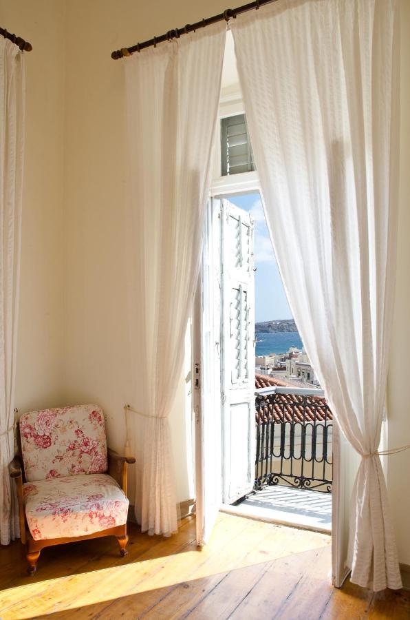 Hotel Omiros Ermoupoli Esterno foto