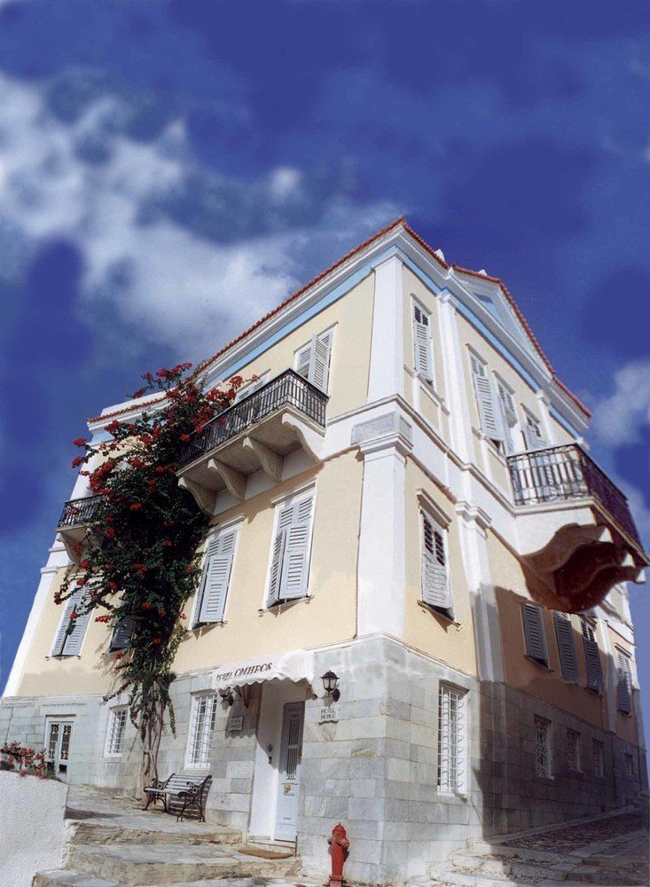 Hotel Omiros Ermoupoli Esterno foto