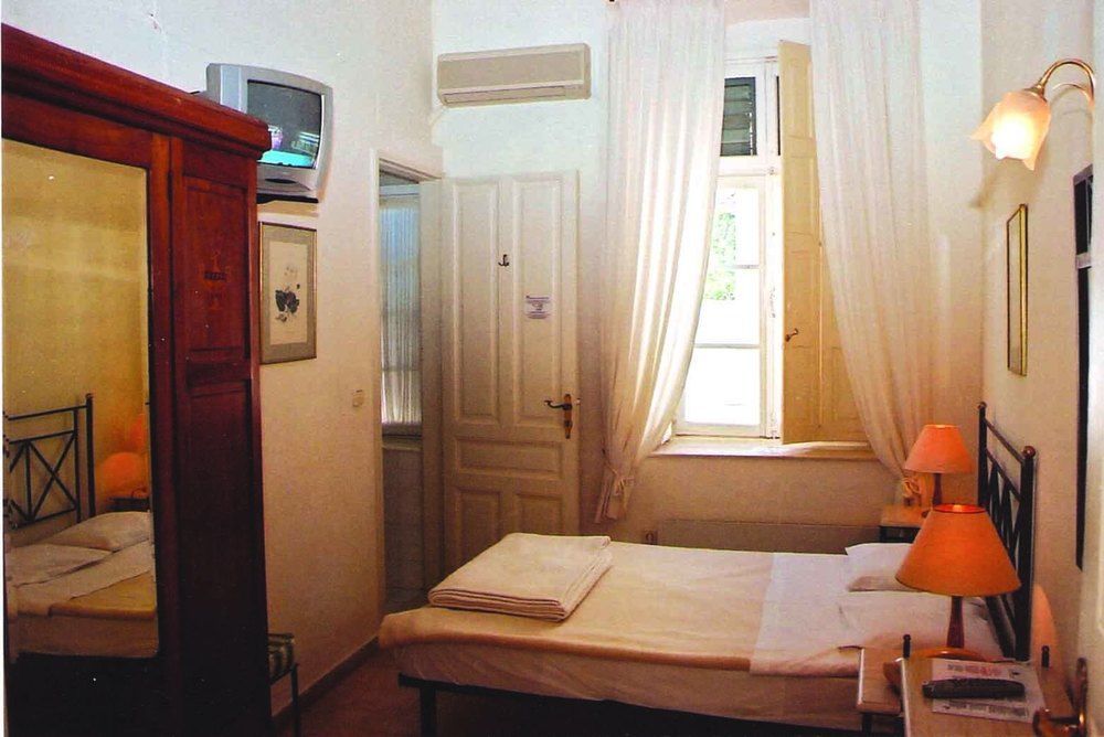 Hotel Omiros Ermoupoli Esterno foto